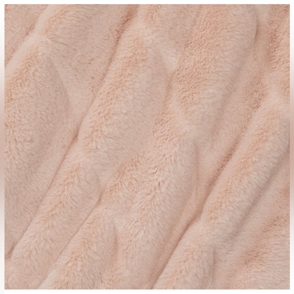 Channeled Faux Fur Throw Blanket - Picture 2 of 3